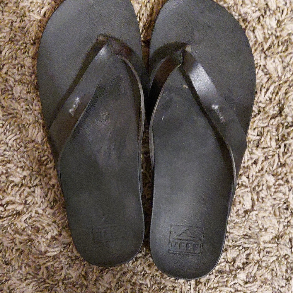 Reef Charcoal Sandals